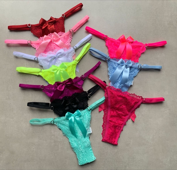 Calcinha De Renda Forrada Com Laço LARA - 1/2 Cereja