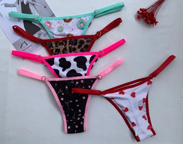 Calcinha De Micro Fio Duplo Com Regulagem Estampada MAIA - 1/2 Cereja
